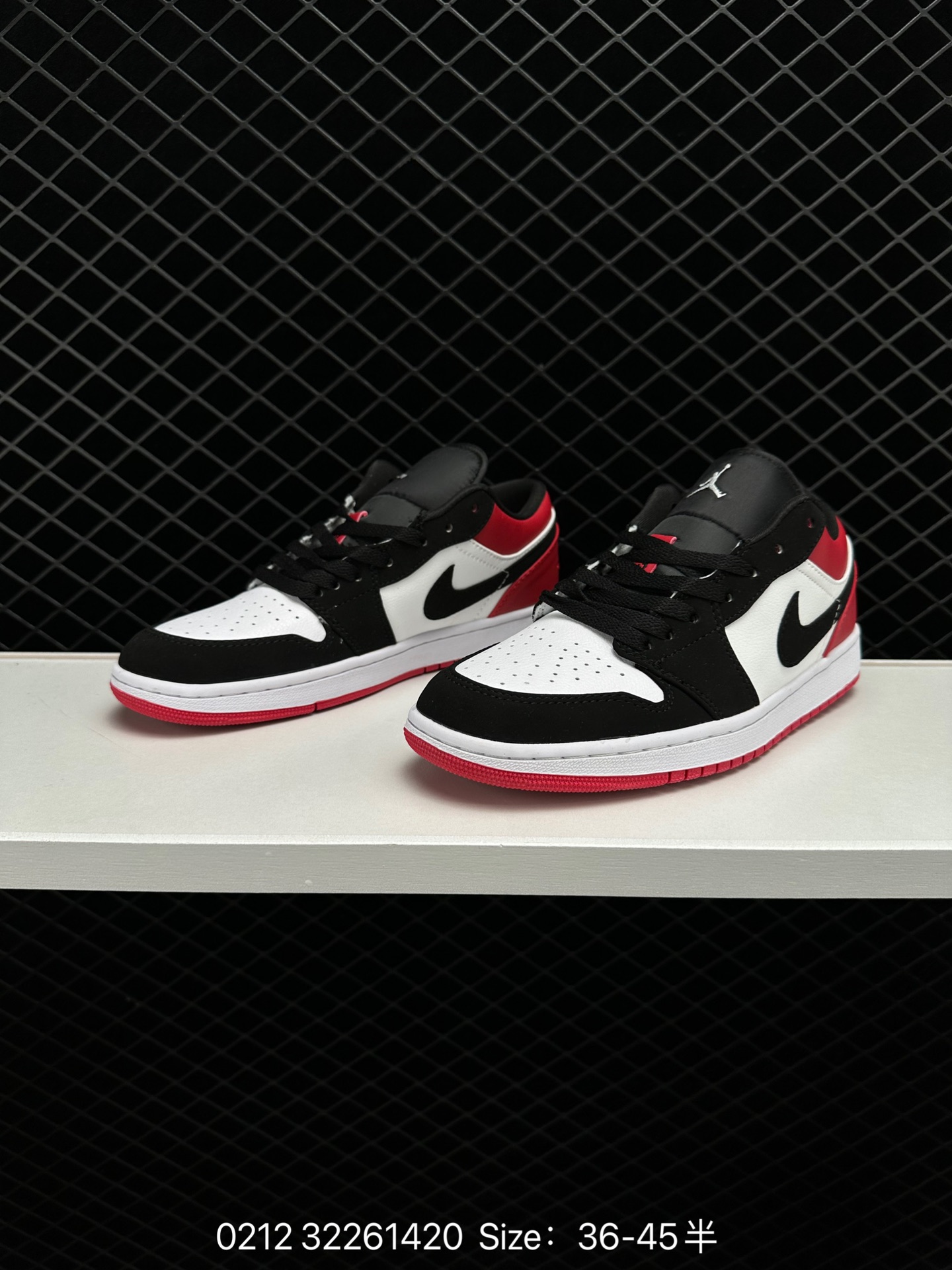 Air Jordan 1 Low “Black Toe”